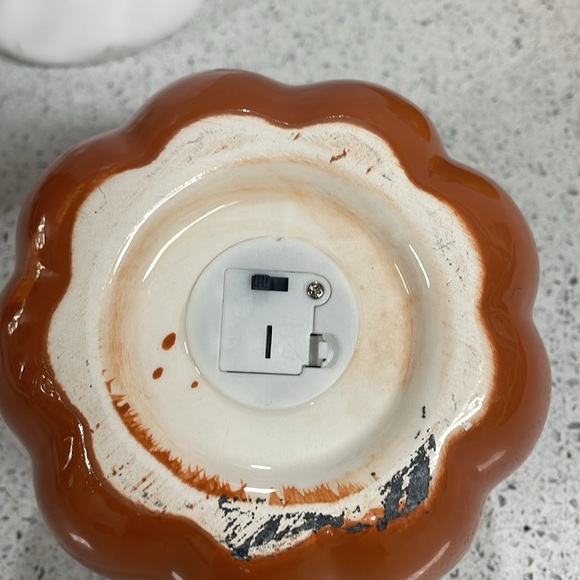 Hyde and Eek Halloween Decorations - Picture 9 of 10